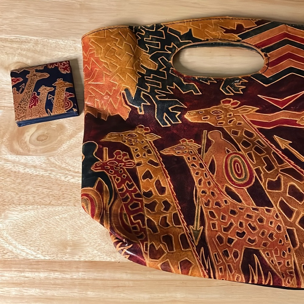 Leather Giraffe Handbag & Coin Purse - Picture 11 of 14
